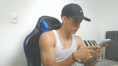 Hi guys im new 3 online show from April 8, 3:56 pm