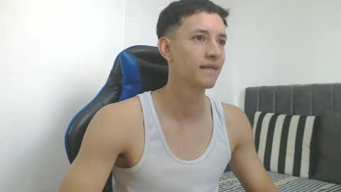 Hi guys im new 3 online show from April 20, 5:37 pm