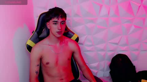 jake_tripp online show from December 22, 9:44 am