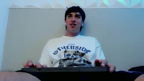 jake_tripp online show from September 27, 4:39 am