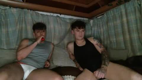 Snapshot of jakeandleoxxx chatting on March 14, 1:12 am JakeandLeo online show from March 14, 1:12 am