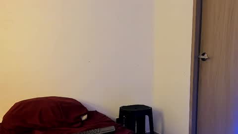 Snapshot of jakee_brown chatting on February 5, 10:19 am Santiago online show from February 5, 10:19 am