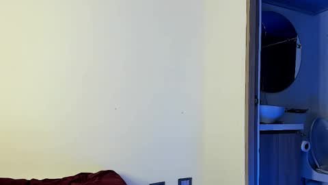 Snapshot of jakee_brown chatting on February 12, 7:55 am Santiago online show from February 12, 7:55 am