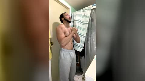 Snapshot of jakeharper1234568910 chatting on June 20, 10:12 pm jakeharper1234568910 online show from June 20, 10:12 pm