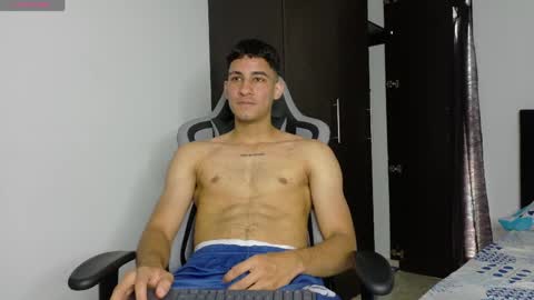 Snapshot of jakemonroe1 chatting on April 14, 2:56 pm JakeMonroe online show from April 14, 2:56 pm