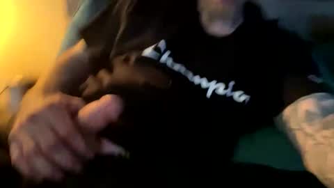 Snapshot of jakenorman083 chatting on October 29, 2:58 am jakenorman083 online show from October 29, 2:58 am