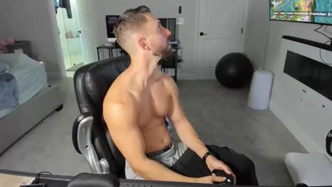 Snapshot of jakeorion chatting on May 21, 4:58 pm Jake Orion online show from May 21, 4:58 pm
