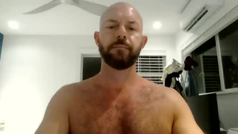 Snapshot of jakerhodesxxx chatting on June 25, 2:33 am Jake Rhodes online show from June 25, 2:33 am