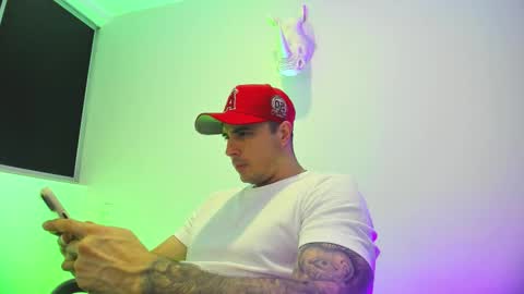 Snapshot of jakestone_1 chatting on February 9, 1:31 am jakestone_1 online show from February 9, 1:31 am