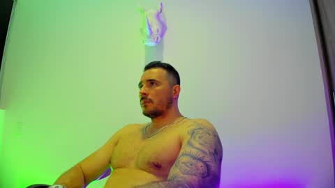 jakestone_1 online show from April 18, 7:58 pm