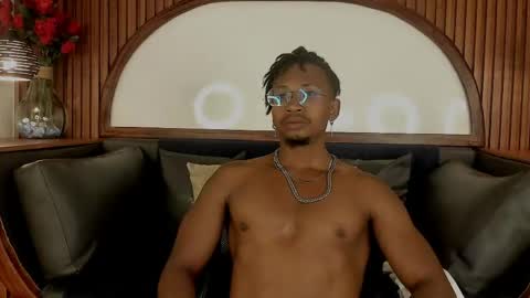   online show from April 20, 7:48 pm