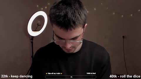 Snapshot of jame_flow chatting on February 28, 4:10 am Hey there Im Jame online show from February 28, 4:10 am