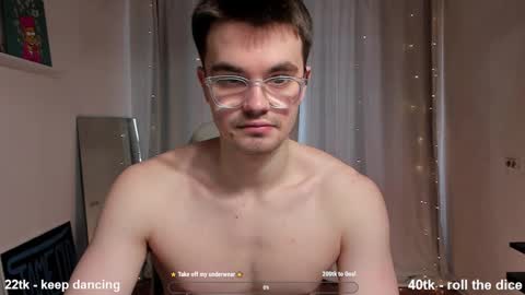 Snapshot of jame_flow chatting on March 10, 10:26 am Hey there Im Jame online show from March 10, 10:26 am