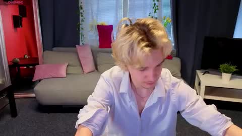 JameMiller online show from March 5, 7:48 am