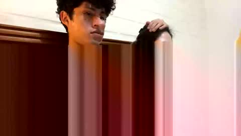 James online show from February 25, 4:00 am