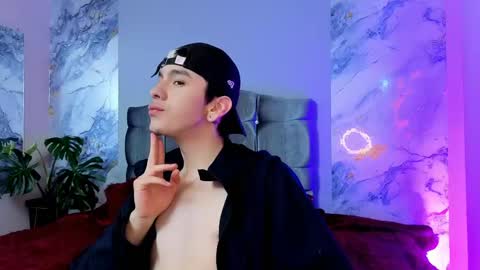 james_adamss_ online show from April 22, 1:45 pm