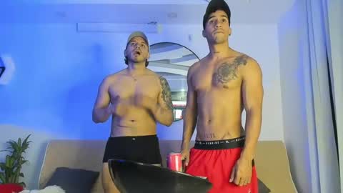 james_and_max online show from June 16, 2:58 am