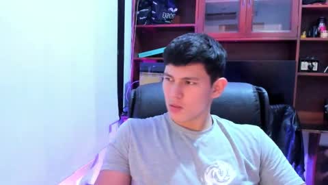 james_cr online show from February 1, 6:21 am