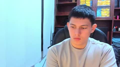 james_cr online show from February 28, 11:23 pm