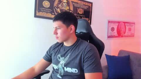 james_cr online show from March 3, 8:43 pm