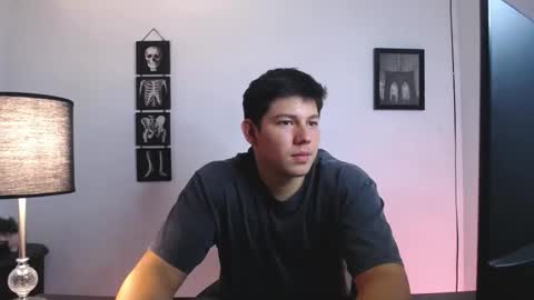 james_cr online show from October 24, 1:35 am