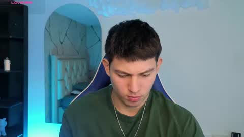 james_cr online show from June 26, 12:53 pm