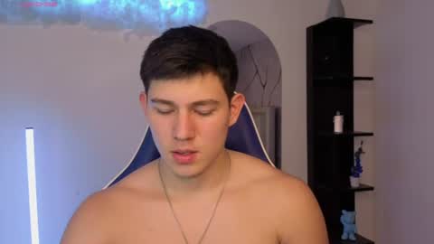 james_cr online show from June 27, 7:19 pm