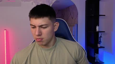 james_cr online show from July 6, 12:13 pm