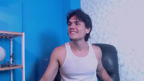 james_morrisonm online show from April 18, 2:21 pm