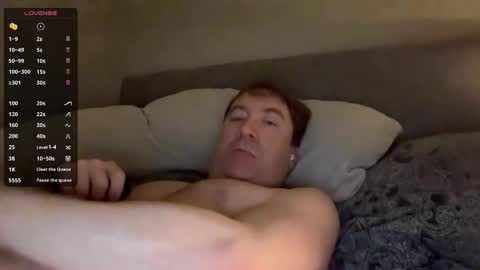 james_nudistcock online show from November 15, 10:48 pm