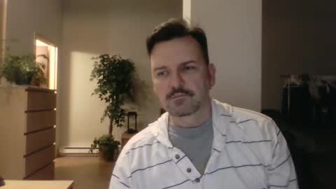 Snapshot of james_ralston chatting on March 9, 1:56 am James2025 online show from March 9, 1:56 am