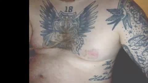 Snapshot of jamesbuilt chatting on October 3, 1:13 am jamesbuilt online show from October 3, 1:13 am