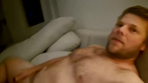 Snapshot of jamesdeanaus88 chatting on November 23, 2:39 pm jamesdeanaus88 online show from November 23, 2:39 pm