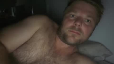 Snapshot of jamesdeanaus88 chatting on February 8, 2:42 pm jamesdeanaus88 online show from February 8, 2:42 pm