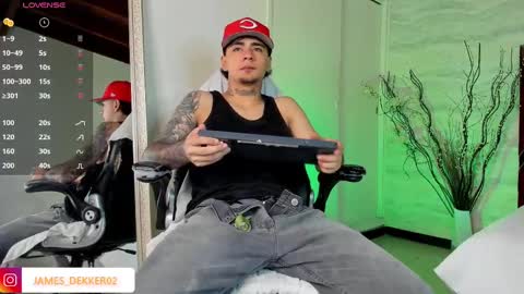 jamesdekker online show from September 14, 10:58 am