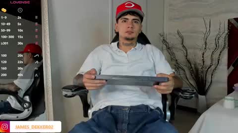 jamesdekker online show from September 16, 7:59 pm