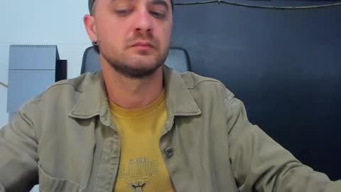Snapshot of jamesmyersx chatting on June 3, 4:04 am JamesMyers online show from June 3, 4:04 am