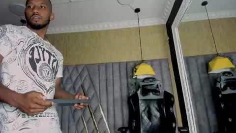 James  online show from April 21, 2:51 am