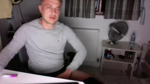 Snapshot of jamesrut1 chatting on November 1, 11:29 pm jamesrut1 online show from November 1, 11:29 pm