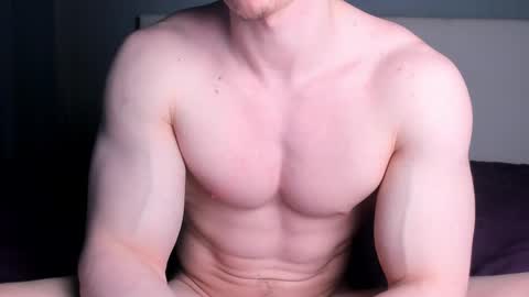 Snapshot of jamesstong chatting on February 22, 10:09 pm James Strong online show from February 22, 10:09 pm