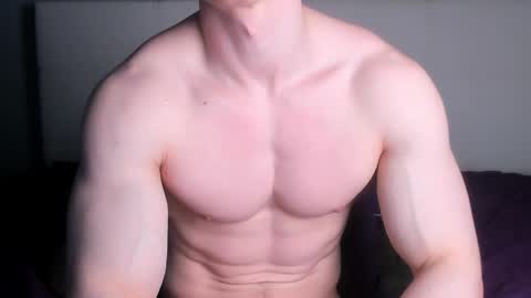 Snapshot of jamesstong chatting on November 4, 3:55 pm James Strong online show from November 4, 3:55 pm