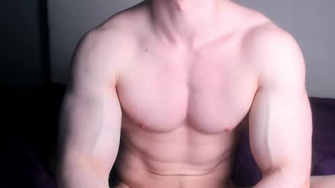 Snapshot of jamesstong chatting on November 10, 4:17 pm James Strong online show from November 10, 4:17 pm