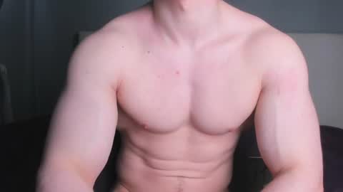 Snapshot of jamesstong chatting on July 5, 6:31 am James Strong online show from July 5, 6:31 am