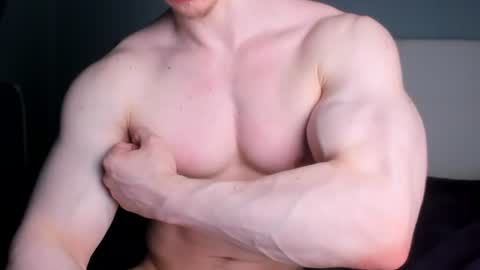 Snapshot of jamesstong chatting on July 11, 8:22 pm James Strong online show from July 11, 8:22 pm