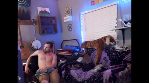 Snapshot of jameswebbscope chatting on June 6, 5:34 am Jameswebbscope online show from June 6, 5:34 am