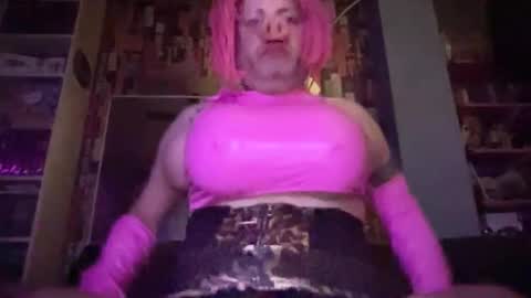 Analzebutt online show from April 25, 4:15 am