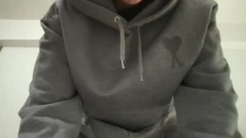 Snapshot of jami4u chatting on April 17, 3:37 pm JAMI4U online show from April 17, 3:37 pm