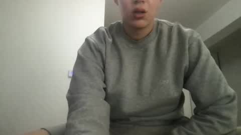 Snapshot of jami4u chatting on May 8, 3:17 pm JAMI4U online show from May 8, 3:17 pm