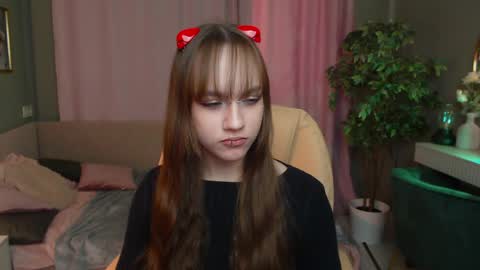 jamie_chung online show from March 22, 3:10 am