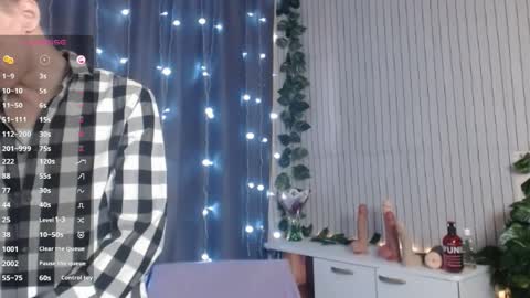 Snapshot of jamie_inked chatting on March 29, 6:13 am jamie inked online show from March 29, 6:13 am